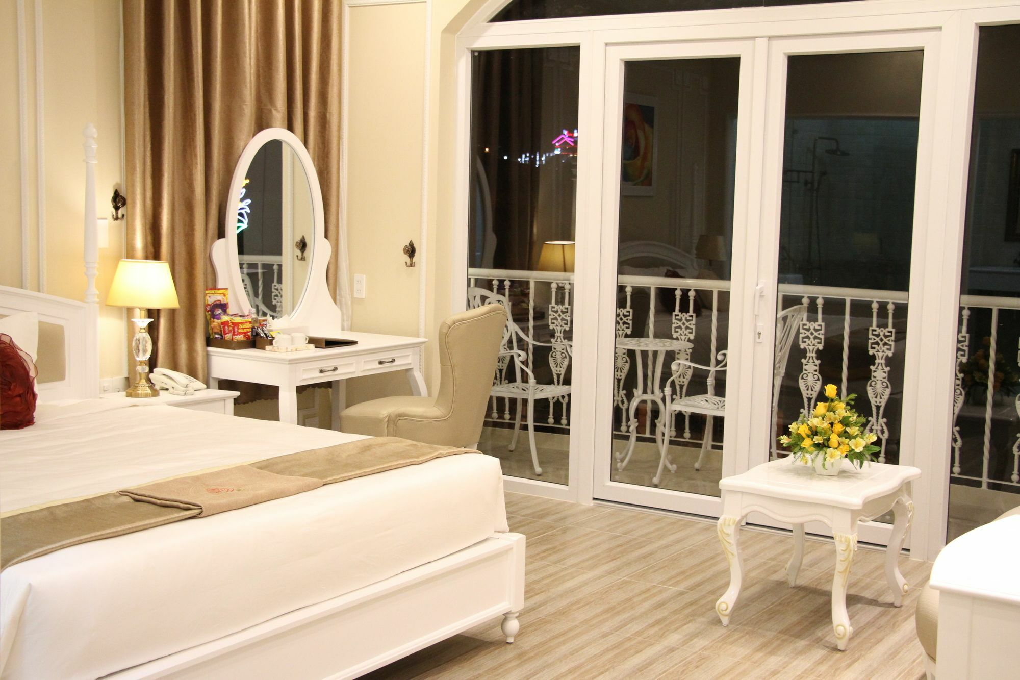 Hotel La Vie En Rose à Đà Lạt Extérieur photo